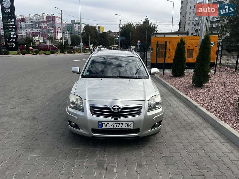 Универсал Toyota Avensis 2008 в Луцке