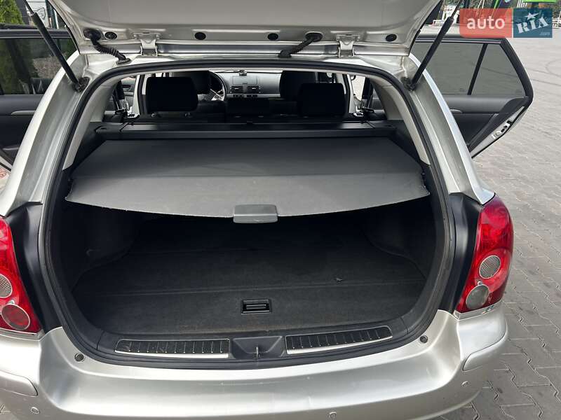 Универсал Toyota Avensis 2008 в Луцке