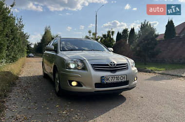 Универсал Toyota Avensis 2007 в Ровно