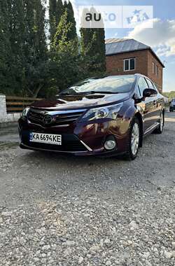 Универсал Toyota Avensis 2013 в Тернополе