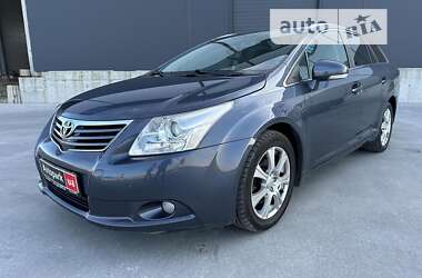 Универсал Toyota Avensis 2011 в Львове