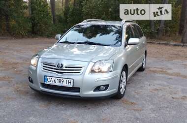 Універсал Toyota Avensis 2006 в Черкасах