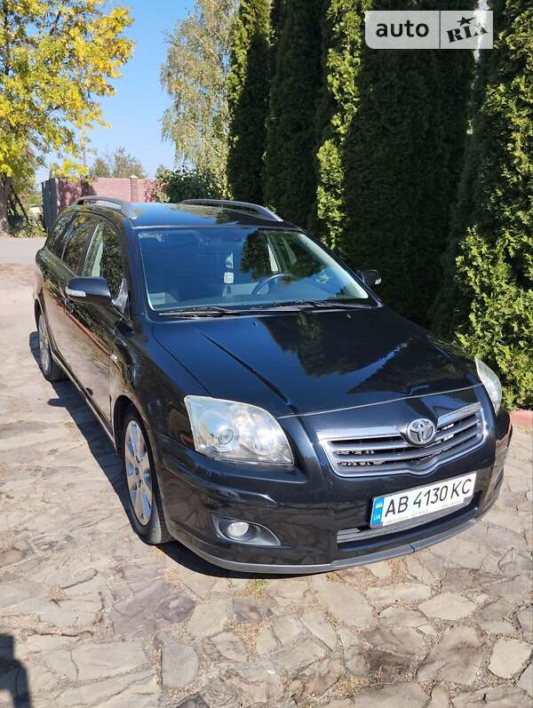 Универсал Toyota Avensis 2007 в Калиновке