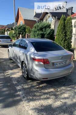 Седан Toyota Avensis 2008 в Ужгороде