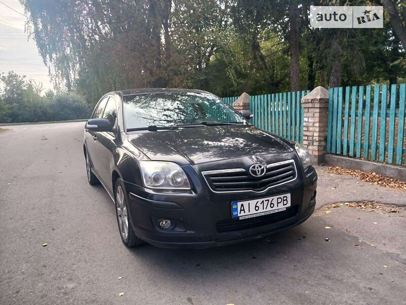 Лифтбек Toyota Avensis 2008 в Сквире