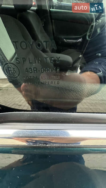Универсал Toyota Avensis 2004 в Чорткове фото 15 Универсал Toyota Avensis 2004 в Чорткове
