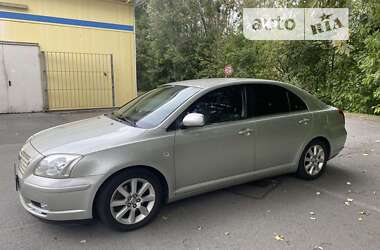 Лифтбек Toyota Avensis 2003 в Харькове