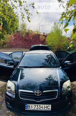 Седан Toyota Avensis 2008 в Полтаве