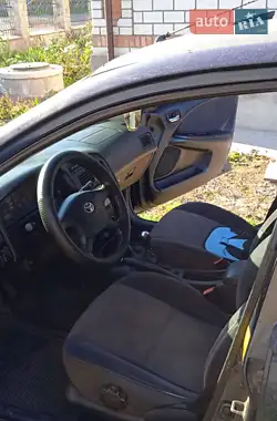 Toyota Avensis 2001