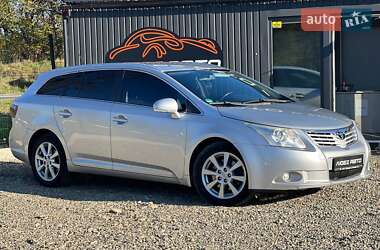 Універсал Toyota Avensis 2010 в Стрию