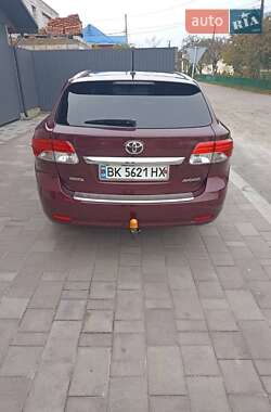 Універсал Toyota Avensis 2012 в Рівному