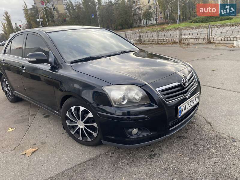 Седан Toyota Avensis 2007 в Киеве