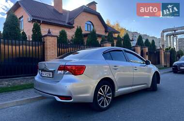 Седан Toyota Avensis 2012 в Александрие