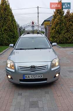 Універсал Toyota Avensis 2009 в Києві