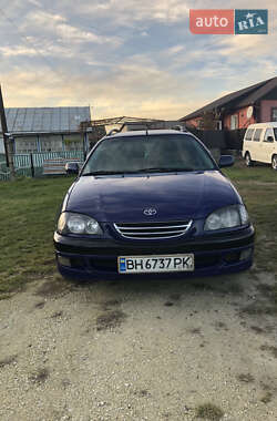 Універсал Toyota Avensis 2000 в Підволочиську