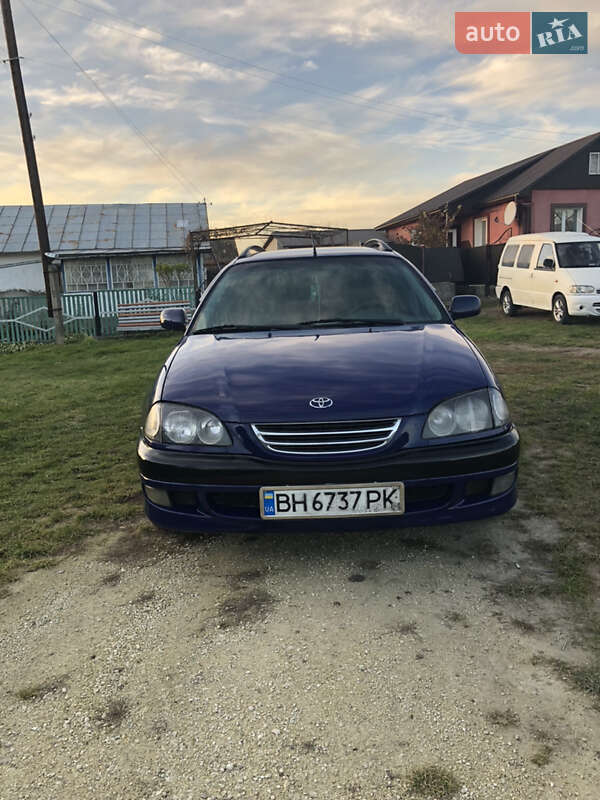 Toyota Avensis 2000