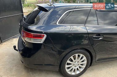Универсал Toyota Avensis 2010 в 