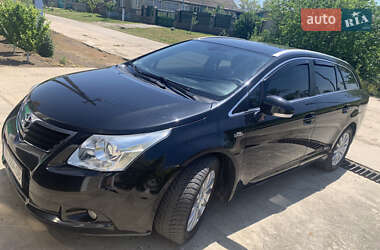 Универсал Toyota Avensis 2010 в 