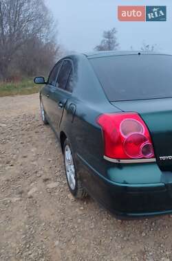 Ліфтбек Toyota Avensis 2003 в Болехові