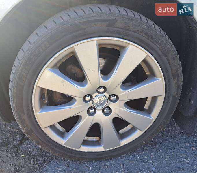 Универсал Toyota Avensis 2008 в Кременчуге