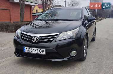 Універсал Toyota Avensis 2012 в Харкові