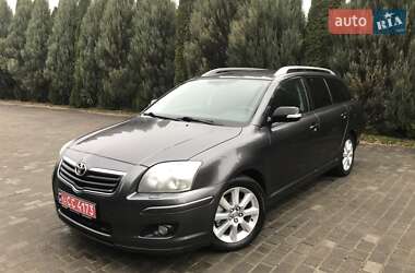 Універсал Toyota Avensis 2008 в Самборі