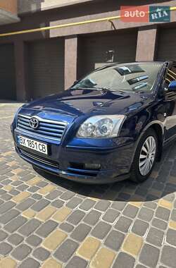 Седан Toyota Avensis 2005 в Вінниці