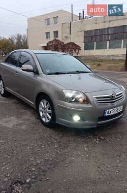 Седан Toyota Avensis 2006 в Краснограді