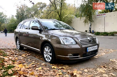 Универсал Toyota Avensis 2004 в Броварах