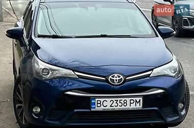 Универсал Toyota Avensis 2015 в Львове