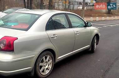 Седан Toyota Avensis 2006 в Киеве