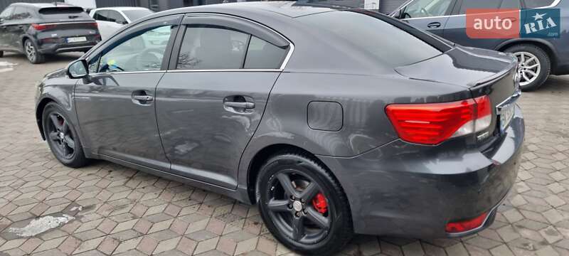 Седан Toyota Avensis 2012 в Броварах