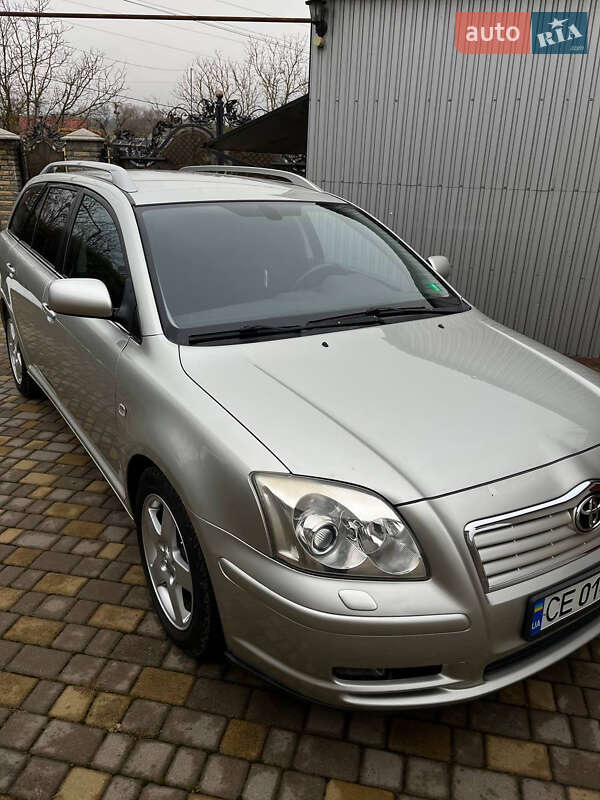 Универсал Toyota Avensis 2005 в Черновцах
