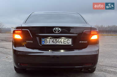 Седан Toyota Avensis 2008 в Кременчуці