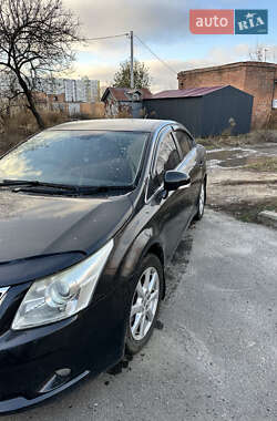 Седан Toyota Avensis 2010 в Полтаві