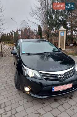 Універсал Toyota Avensis 2012 в Сарнах