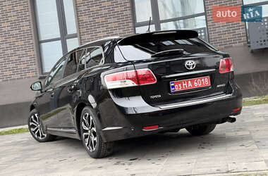 Універсал Toyota Avensis 2010 в Львові