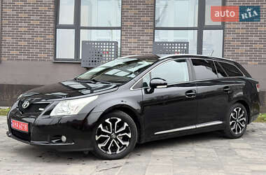 Універсал Toyota Avensis 2010 в Львові