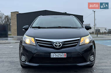 Универсал Toyota Avensis 2013 в Луцке