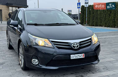 Универсал Toyota Avensis 2013 в Луцке