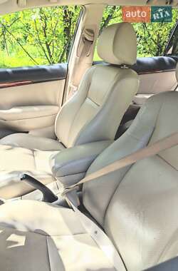 Универсал Toyota Avensis 2005 в 