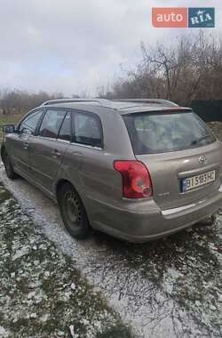 Універсал Toyota Avensis 2006 в Полтаві