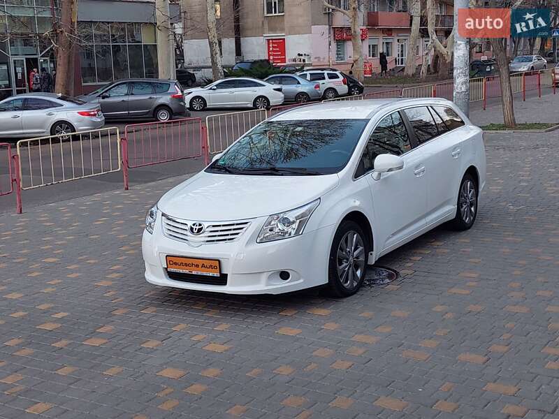 Универсал Toyota Avensis 2010 в Одессе