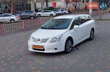 Универсал Toyota Avensis 2010 в 