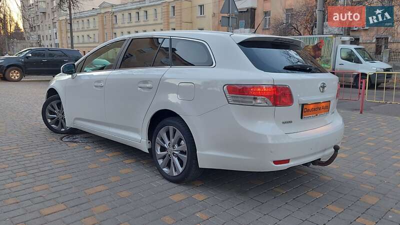 Универсал Toyota Avensis 2010 в Одессе
