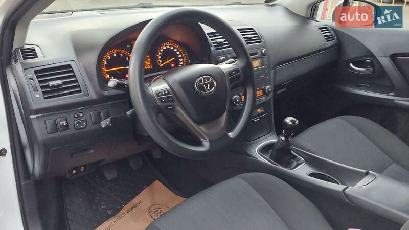 Универсал Toyota Avensis 2010 в Одессе