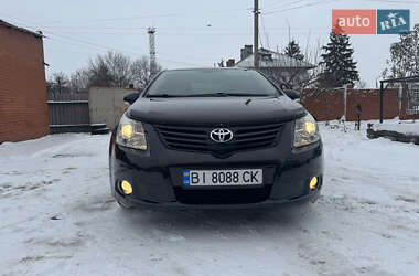 Седан Toyota Avensis 2011 в Краснограде