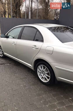 Седан Toyota Avensis 2007 в Днепре