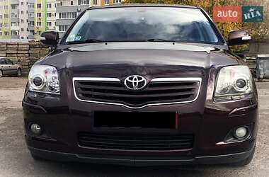 Седан Toyota Avensis 2008 в Полтаві