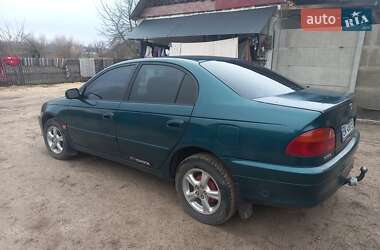 Седан Toyota Avensis 1998 в Березному